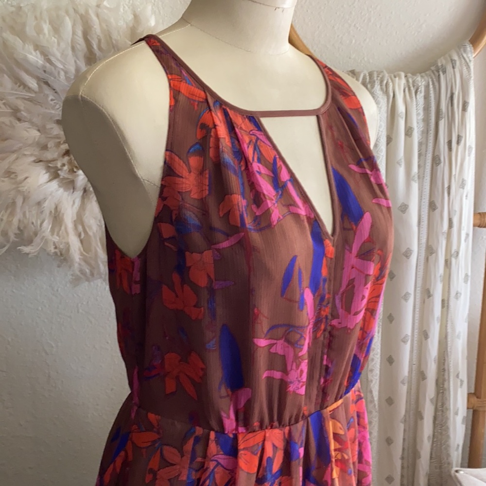 ❤️... Hinge floral Printed Dress